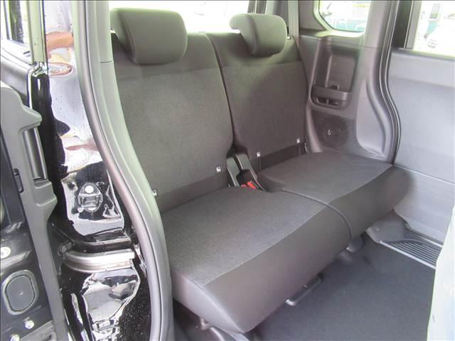 Ｎ－ＢＯＸカスタム 　届出済未使用車　ホンダセンシング　電動スライド　シートヒーター　電動パーキング　オートホールドパーキング　ＵＳＢ　アダプティブクルーズコントロール　オートマチックハイビーム　シーケンシャルターンランプ（15枚目）