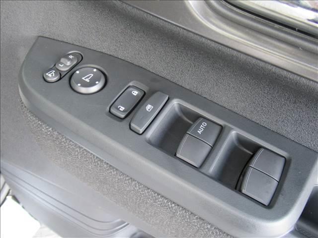 Ｎ－ＢＯＸカスタム 　届出済未使用車　ホンダセンシング　電動スライド　シートヒーター　電動パーキング　オートホールドパーキング　ＵＳＢ　アダプティブクルーズコントロール　オートマチックハイビーム　シーケンシャルターンランプ（35枚目）