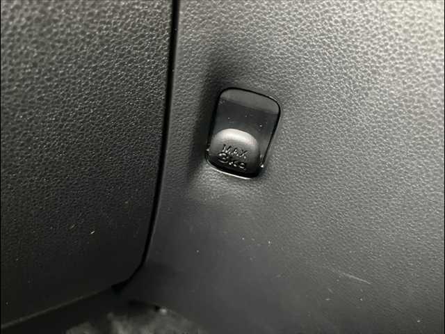 ミライース Ｌ　ＳＡＩＩＩ　禁煙車　４ＷＤ　衝突回避支援ブレーキ機能　衝突警報機能　車線逸脱警報機能　誤発進抑制制御機能　先行車発進お知らせ機能　オートライト　オートハイビーム　コーナーセンサー　ツートーンファブリックシート（66枚目）