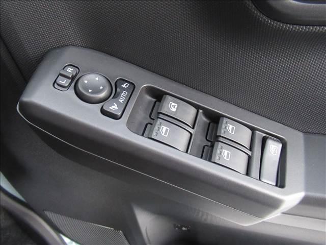 タフト Ｇ“クロム　ベンチャー”　届出済未使用車　スマートアシスト　衝突回避支援ブレーキ　コーナーセンサー　アダプティブドライビングビーム　シートヒーター　　横滑り防止装置　ステアリングリモコン　アイドリングストップ（28枚目）