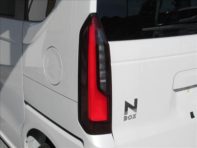 Ｎ－ＢＯＸ Ｎ－ＢＯＸ　届出済未使用車　４ＷＤ　電動スライドドア　アダプティブクルーズコントロール　ステアリングスイッチ　シートヒーター　コーナーセンサー　踏み間違い防止装置　ホンダセンシング　ＬＥＤヘッドランプ（27枚目）