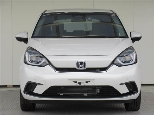 フィット ｅ：ＨＥＶ　ＨＯＭＥ　禁煙車　４ＷＤ　ＳＤナビ　ホンダセンシング　バックカメラ　ドライブレコーダー　アダプティブクルーズコントロール　ステアリングスイッチ　ＬＥＤヘッドランプ　踏み間違い防止装置　Ｂｌｕｅｔｏｏｔｈ　ＥＴＣ（17枚目）