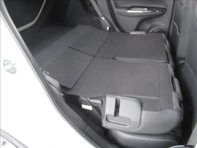 フィット ｅ：ＨＥＶ　ＨＯＭＥ　禁煙車　４ＷＤ　ＳＤナビ　ホンダセンシング　バックカメラ　ドライブレコーダー　アダプティブクルーズコントロール　ステアリングスイッチ　ＬＥＤヘッドランプ　踏み間違い防止装置　Ｂｌｕｅｔｏｏｔｈ　ＥＴＣ（37枚目）