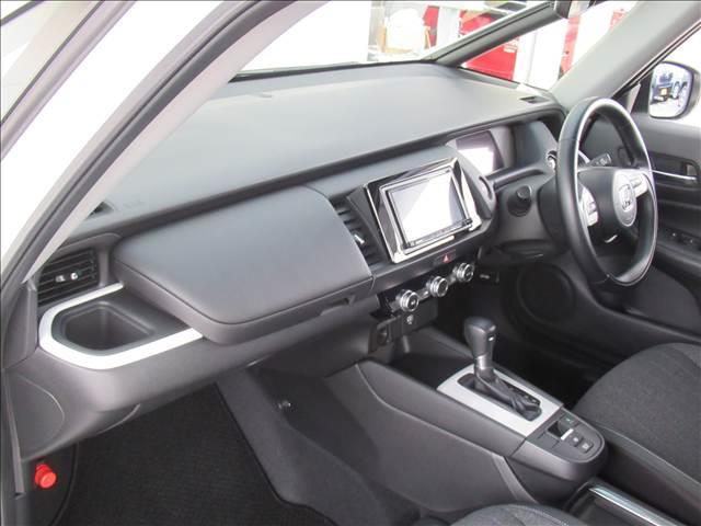 フィット ｅ：ＨＥＶ　ＨＯＭＥ　禁煙車　４ＷＤ　ＳＤナビ　ホンダセンシング　バックカメラ　ドライブレコーダー　アダプティブクルーズコントロール　ステアリングスイッチ　ＬＥＤヘッドランプ　踏み間違い防止装置　Ｂｌｕｅｔｏｏｔｈ　ＥＴＣ（47枚目）