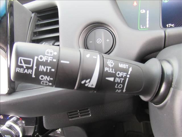 フィット ｅ：ＨＥＶ　ＨＯＭＥ　禁煙車　４ＷＤ　ＳＤナビ　ホンダセンシング　バックカメラ　ドライブレコーダー　アダプティブクルーズコントロール　ステアリングスイッチ　ＬＥＤヘッドランプ　踏み間違い防止装置　Ｂｌｕｅｔｏｏｔｈ　ＥＴＣ（60枚目）