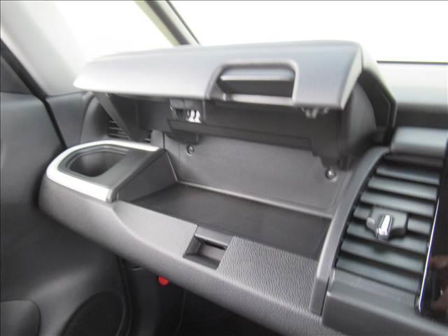 フィット ｅ：ＨＥＶ　ＨＯＭＥ　禁煙車　４ＷＤ　ＳＤナビ　ホンダセンシング　バックカメラ　ドライブレコーダー　アダプティブクルーズコントロール　ステアリングスイッチ　ＬＥＤヘッドランプ　踏み間違い防止装置　Ｂｌｕｅｔｏｏｔｈ　ＥＴＣ（74枚目）