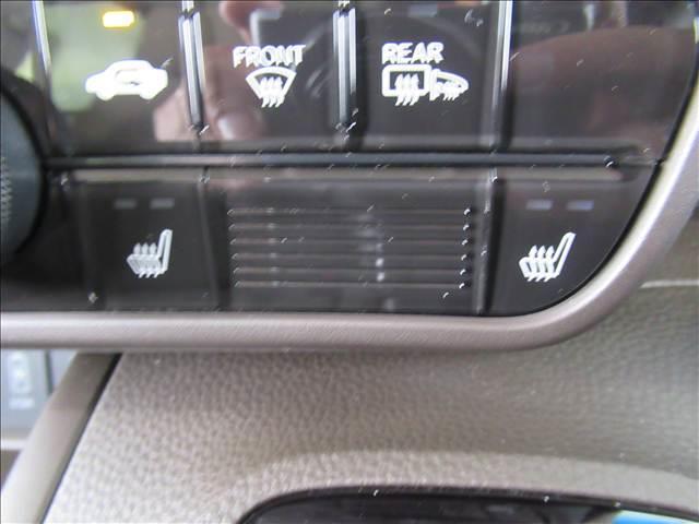 Ｎ－ＢＯＸ Ｌ　禁煙車　４ＷＤ　ＳＤナビ　電動スライドドア　アダプティブクルーズコントロール　シートヒーター　バックカメラ　Ｂｌｕｅｔｏｏｔｈ再生　ＬＥＤヘッドランプ　コーナーセンサー　ＥＴＣ　ステアリングスイッチ（12枚目）