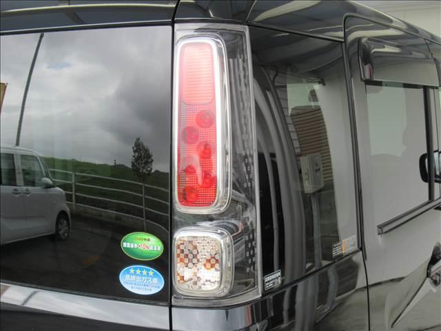 スペーシア ハイブリッドX 禁煙車 スズキセーフティサポート コーナーセンサー 両側電動スライドドア シートヒーター 車線逸脱警報 横滑り防止装置 アイドリングストップ オートエアコン ロールサンシェード(27枚目)