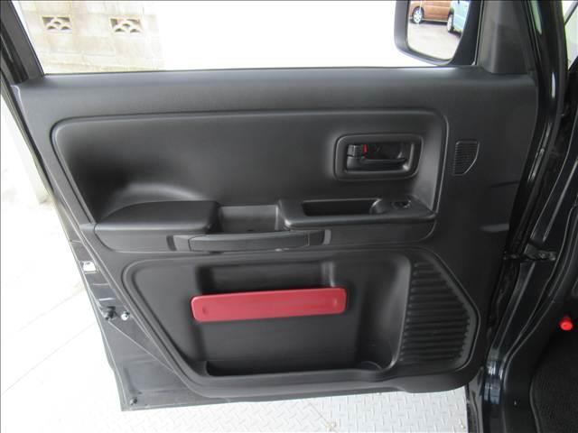 スペーシア ハイブリッドX 禁煙車 スズキセーフティサポート コーナーセンサー 両側電動スライドドア シートヒーター 車線逸脱警報 横滑り防止装置 アイドリングストップ オートエアコン ロールサンシェード(47枚目)