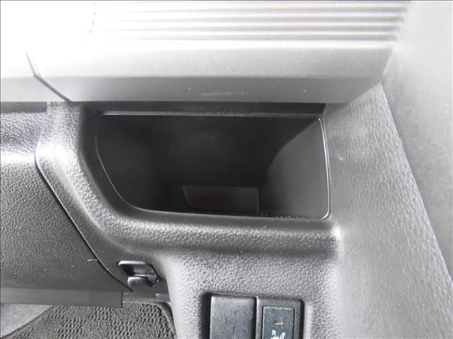 スペーシア ハイブリッドX 禁煙車 スズキセーフティサポート コーナーセンサー 両側電動スライドドア シートヒーター 車線逸脱警報 横滑り防止装置 アイドリングストップ オートエアコン ロールサンシェード(53枚目)