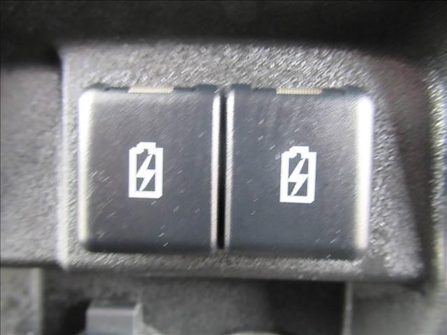 スペーシア ハイブリッドX 禁煙車 スズキセーフティサポート コーナーセンサー 両側電動スライドドア シートヒーター 車線逸脱警報 横滑り防止装置 アイドリングストップ オートエアコン ロールサンシェード(54枚目)