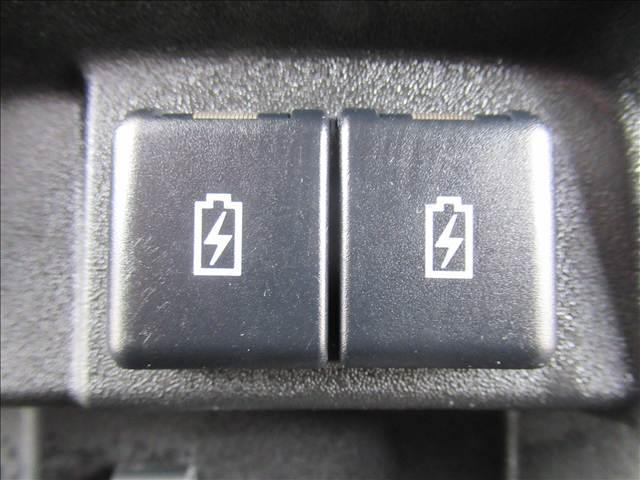 スペーシア ハイブリッドX 禁煙車 スズキセーフティサポート コーナーセンサー 両側電動スライドドア シートヒーター 車線逸脱警報 横滑り防止装置 アイドリングストップ オートエアコン ロールサンシェード(55枚目)