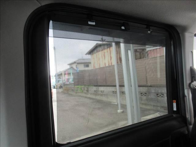 スペーシア ハイブリッドX 禁煙車 スズキセーフティサポート コーナーセンサー 両側電動スライドドア シートヒーター 車線逸脱警報 横滑り防止装置 アイドリングストップ オートエアコン ロールサンシェード(63枚目)