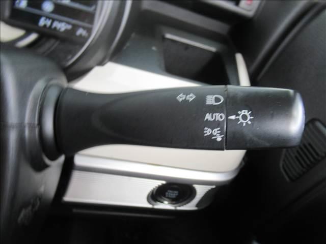 スペーシア ハイブリッドX 禁煙車 スズキセーフティサポート コーナーセンサー 両側電動スライドドア シートヒーター 車線逸脱警報 横滑り防止装置 アイドリングストップ オートエアコン ロールサンシェード(69枚目)