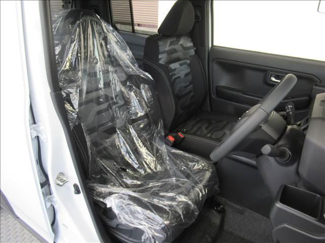 タフト G“ダーククロム ベンチャー” 届出済未使用車 スマートアシスト スカイルーフ コーナーセンサー シートヒーター アダプティブクルーズコントロール アイドリングストップ 踏み間違い防止装置 ルーフレール ステアリングスイッチ(14枚目)