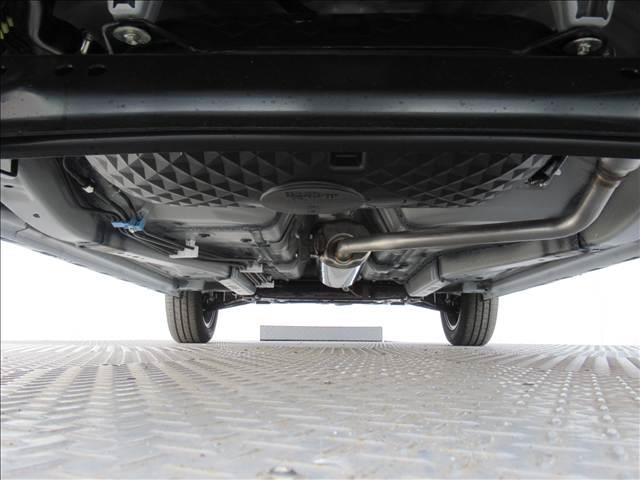 タフト G“ダーククロム ベンチャー” 届出済未使用車 スマートアシスト スカイルーフ コーナーセンサー シートヒーター アダプティブクルーズコントロール アイドリングストップ 踏み間違い防止装置 ルーフレール ステアリングスイッチ(20枚目)