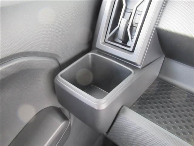 タフト X 届出済未使用車 スマートアシスト コーナーセンサー アイドリングストップ ステアリングスイッチ スカイルーフ 踏み間違い防止装置 LEDヘッドランプ 横滑り防止装置 オートエアコン(46枚目)