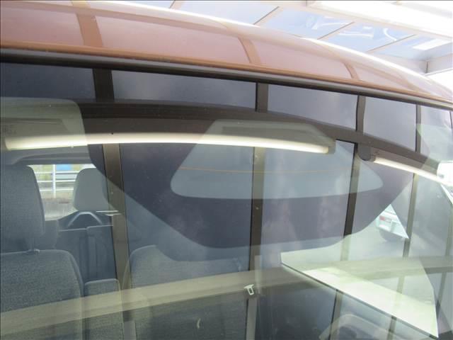 スペーシア ハイブリッドX 禁煙車 4WD 両側電動スライドドア 横滑り防止 シートヒーター ヘッドライトレベライザー セーフティサポート 後席オットマン アイドリングストップ コーナーセンサー 衝突軽減装置 LEDヘッド(10枚目)