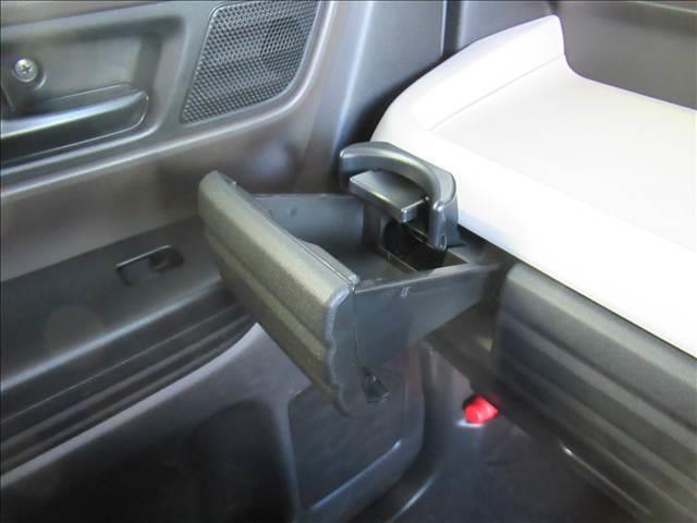 スペーシア ハイブリッドX 禁煙車 4WD 両側電動スライドドア 横滑り防止 シートヒーター ヘッドライトレベライザー セーフティサポート 後席オットマン アイドリングストップ コーナーセンサー 衝突軽減装置 LEDヘッド(56枚目)