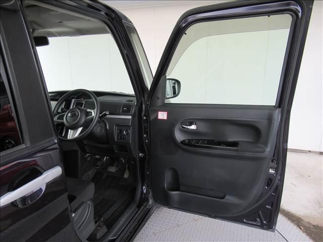 タント カスタムX 禁煙車 SDナビ 電動スライドドア シートヒーター 横滑り防止装置 アイドリングストップ プッシュスタート ロールサンシェード フロントフォグ オートエアコン LEDヘッドランプ Bluetooth(32枚目)