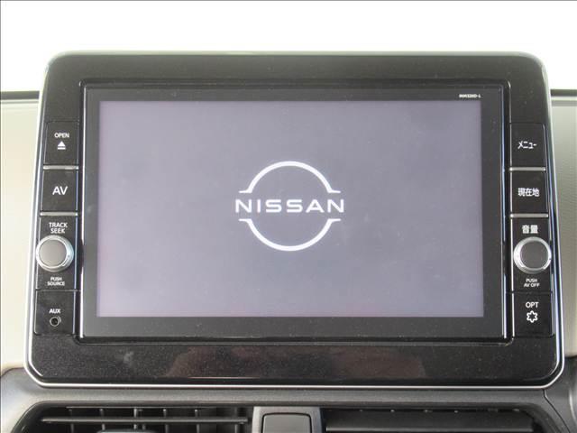 デイズ Ｘ　禁煙車　純正９インチナビ　全方位モニター　エマージェンシーブレーキ　ドライブレコーダー　踏み間違い防止装置　ステアリングスイッチ　Ｂｌｕｅｔｏｏｔｈ再生　フルセグＴＶ再生　アイドリングストップ（9枚目）