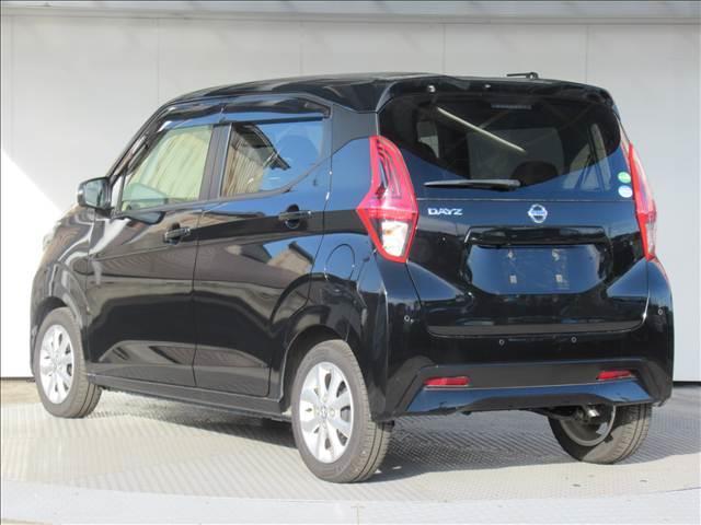 デイズ Ｘ　禁煙車　純正９インチナビ　全方位モニター　エマージェンシーブレーキ　ドライブレコーダー　踏み間違い防止装置　ステアリングスイッチ　Ｂｌｕｅｔｏｏｔｈ再生　フルセグＴＶ再生　アイドリングストップ（25枚目）