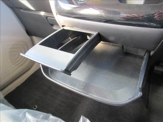 デイズ Ｘ　禁煙車　純正９インチナビ　全方位モニター　エマージェンシーブレーキ　ドライブレコーダー　踏み間違い防止装置　ステアリングスイッチ　Ｂｌｕｅｔｏｏｔｈ再生　フルセグＴＶ再生　アイドリングストップ（56枚目）