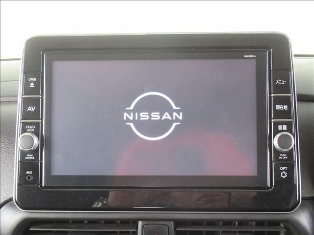 ルークス ハイウェイスターＸ　禁煙車　純正９インチナビ　全方位モニター　ハンズフリースライドドア　電動スライドドア　ＥＴＣ　Ｂｌｕｅｔｏｏｔｈ再生　フルセグＴＶ　エマージェンシーブレーキ　ＬＥＤヘッドランプ　ステアリングスイッチ（9枚目）