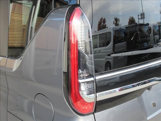 ルークス ハイウェイスターＸ　禁煙車　純正９インチナビ　全方位モニター　ハンズフリースライドドア　電動スライドドア　ＥＴＣ　Ｂｌｕｅｔｏｏｔｈ再生　フルセグＴＶ　エマージェンシーブレーキ　ＬＥＤヘッドランプ　ステアリングスイッチ（27枚目）