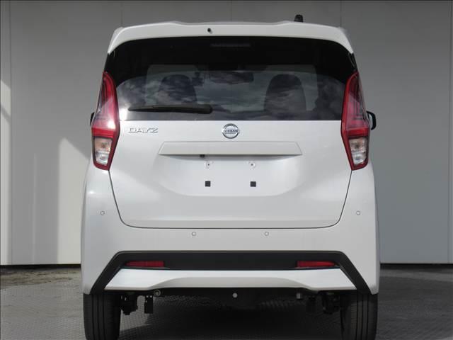 デイズ X 禁煙車 4WD SDナビ バックモニター エマージェンシーブレーキ シートヒーター ステアリングスイッチ ETC コーナーセンサー Bluetooth ドライブレコーダー プッシュエンジンスターター(18枚目)