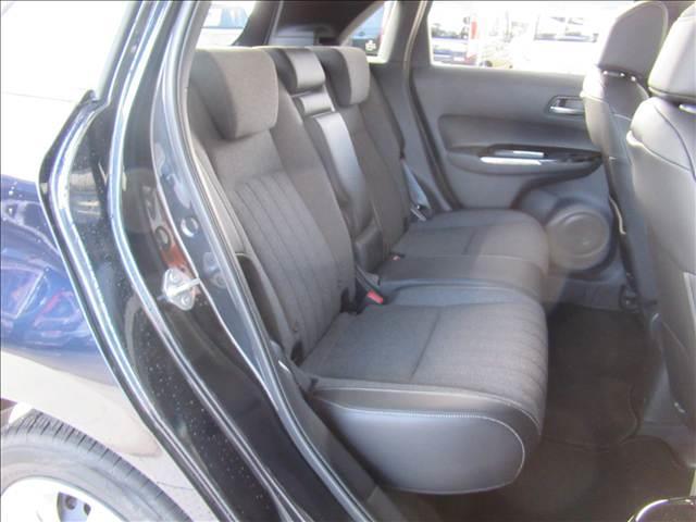 フィット e:HEV HOME 禁煙車 衝突軽減ブレーキ 歩行者事故低減ステアリング 誤発進抑制機能 近距離衝突軽減ブレーキ 渋滞追従機能付アダプティブクルーズコントロール 車線維持支援システム パーキングセンサーシステム(15枚目)