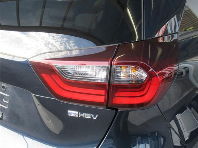 フィット e:HEV HOME 禁煙車 衝突軽減ブレーキ 歩行者事故低減ステアリング 誤発進抑制機能 近距離衝突軽減ブレーキ 渋滞追従機能付アダプティブクルーズコントロール 車線維持支援システム パーキングセンサーシステム(30枚目)