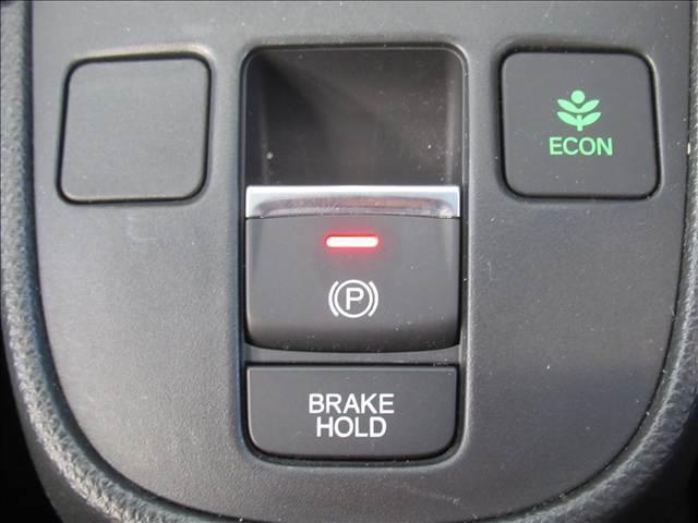 フィット e:HEV HOME 禁煙車 衝突軽減ブレーキ 歩行者事故低減ステアリング 誤発進抑制機能 近距離衝突軽減ブレーキ 渋滞追従機能付アダプティブクルーズコントロール 車線維持支援システム パーキングセンサーシステム(57枚目)