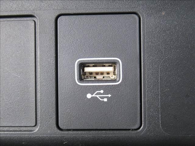 フィット e:HEV HOME 禁煙車 衝突軽減ブレーキ 歩行者事故低減ステアリング 誤発進抑制機能 近距離衝突軽減ブレーキ 渋滞追従機能付アダプティブクルーズコントロール 車線維持支援システム パーキングセンサーシステム(59枚目)