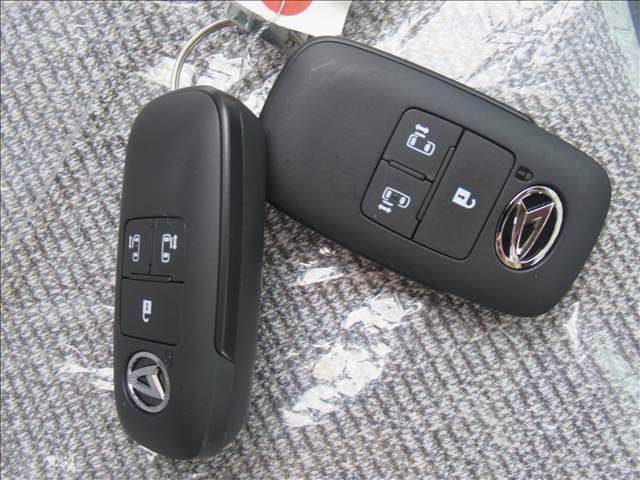 ムーヴキャンバス ストライプス　Ｘ　届出済未使用車　両側電動スライドドア　セーフティサポート　横滑り防止　アイドリングストップ　衝突軽減　コーナーセンサー（63枚目）