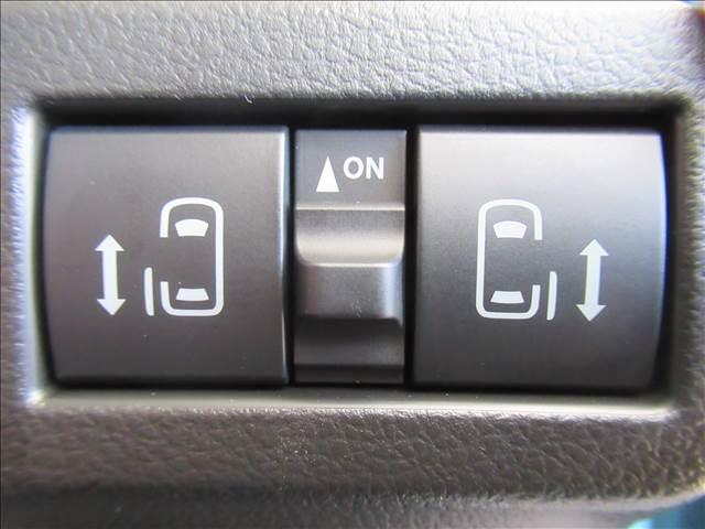 スペーシアギア ハイブリッドＸＺ　届出済未使用車　純正９インチナビ　全方位モニター　両側電動スライドドア　シートヒーター　ステアリングヒーター　アダプティブクルーズコントロール　Ｂｌｕｅｔｏｏｔｈ　フルセグ　ステアリングスイッチ（11枚目）