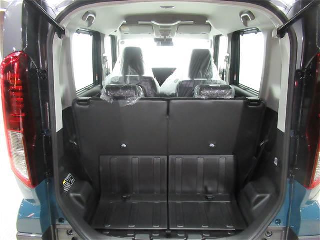 スペーシアギア ハイブリッドＸＺ　届出済未使用車　純正９インチナビ　全方位モニター　両側電動スライドドア　シートヒーター　ステアリングヒーター　アダプティブクルーズコントロール　Ｂｌｕｅｔｏｏｔｈ　フルセグ　ステアリングスイッチ（18枚目）