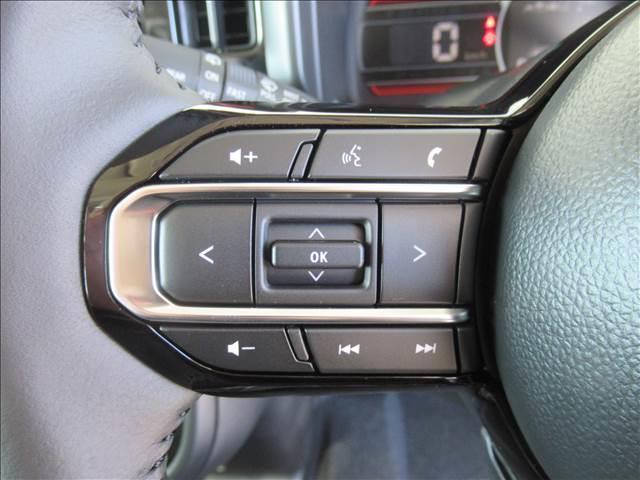 スペーシアギア ハイブリッドＸＺ　届出済未使用車　純正９インチナビ　全方位モニター　両側電動スライドドア　シートヒーター　ステアリングヒーター　アダプティブクルーズコントロール　Ｂｌｕｅｔｏｏｔｈ　フルセグ　ステアリングスイッチ（73枚目）