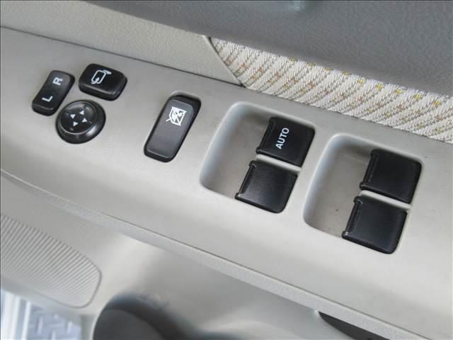 スペーシア Ｘ　禁煙車　レーダーブレーキサポート　誤発進抑制機能　両側電動パワースライドドア　アイドリングストップ　ロールサンシェード　フルセグＳＤナビ　オートエアコン　プッシュエンジンスターター（42枚目）
