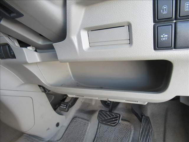 スペーシア Ｘ　禁煙車　レーダーブレーキサポート　誤発進抑制機能　両側電動パワースライドドア　アイドリングストップ　ロールサンシェード　フルセグＳＤナビ　オートエアコン　プッシュエンジンスターター（68枚目）