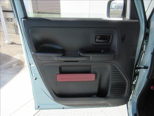 スペーシア ハイブリッドＸ　禁煙車　４ＷＤ　スズキセーフティサポート　両側電動スライドドア　コーナーセンサー　車線逸脱防止装置　横滑り防止装置　シートヒーター　ＥＴＣ　アイドリングストップ　プッシュスタート　バックカメラ（44枚目）