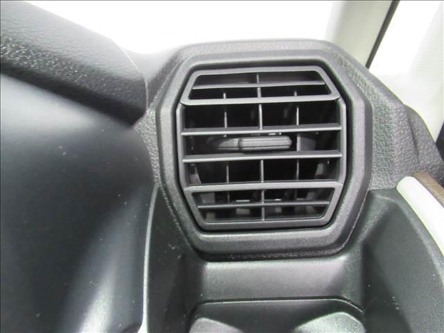 ムーヴ Ｌ　届出済未使用車　スマートアシスト　コーナーセンサー　踏み間違い防止装置　アイドリングストップ　横滑り防止装置　マニュアルエアコン　車線逸脱警報　ヘッドライトレベライザー　ＬＥＤヘッドランプ（74枚目）