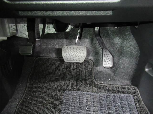 ムーヴ Ｌ　届出済未使用車　スマートアシスト　コーナーセンサー　踏み間違い防止装置　アイドリングストップ　横滑り防止装置　マニュアルエアコン　車線逸脱警報　ヘッドライトレベライザー　ＬＥＤヘッドランプ（79枚目）