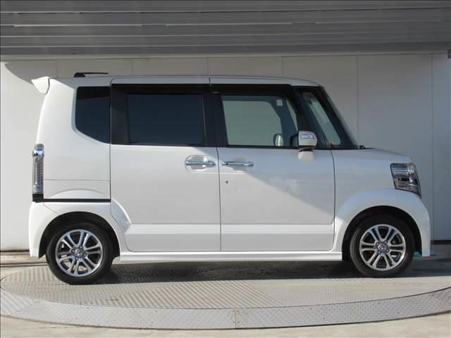 Ｎ－ＢＯＸカスタム Ｃｕｓｔｏｍ　ＳＳパッケージ　禁煙車　純正ナビ　両側電動スライドドア　バックモニター　シートヒーター　シートクーラー　横滑り防止装置　オートエアコン　ビルドインＥＴＣ　電格ミラー　フォグ（23枚目）