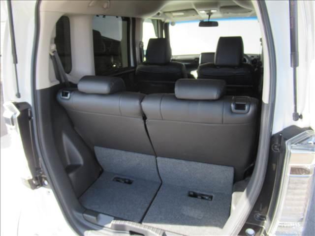 Ｎ－ＢＯＸカスタム Ｃｕｓｔｏｍ　ＳＳパッケージ　禁煙車　純正ナビ　両側電動スライドドア　バックモニター　シートヒーター　シートクーラー　横滑り防止装置　オートエアコン　ビルドインＥＴＣ　電格ミラー　フォグ（33枚目）