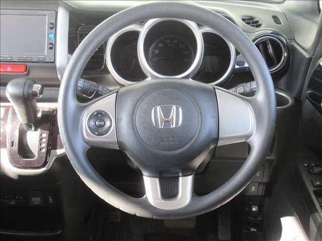 Ｎ－ＢＯＸカスタム Ｃｕｓｔｏｍ　ＳＳパッケージ　禁煙車　純正ナビ　両側電動スライドドア　バックモニター　シートヒーター　シートクーラー　横滑り防止装置　オートエアコン　ビルドインＥＴＣ　電格ミラー　フォグ（50枚目）