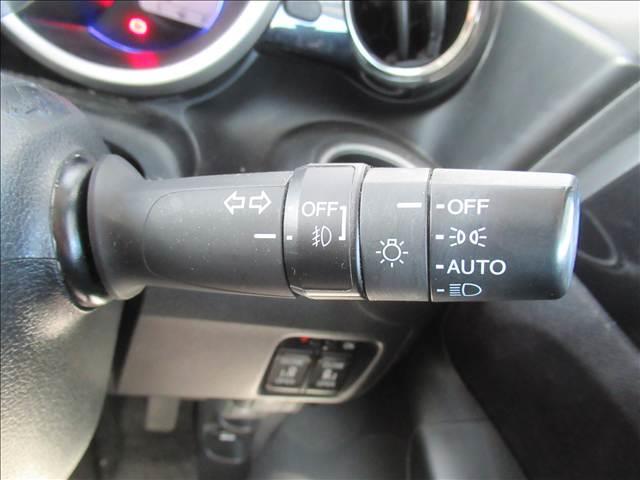 Ｎ－ＢＯＸカスタム Ｃｕｓｔｏｍ　ＳＳパッケージ　禁煙車　純正ナビ　両側電動スライドドア　バックモニター　シートヒーター　シートクーラー　横滑り防止装置　オートエアコン　ビルドインＥＴＣ　電格ミラー　フォグ（55枚目）