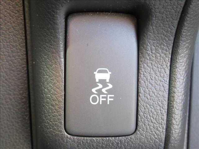 Ｎ－ＢＯＸカスタム Ｃｕｓｔｏｍ　ＳＳパッケージ　禁煙車　純正ナビ　両側電動スライドドア　バックモニター　シートヒーター　シートクーラー　横滑り防止装置　オートエアコン　ビルドインＥＴＣ　電格ミラー　フォグ（59枚目）