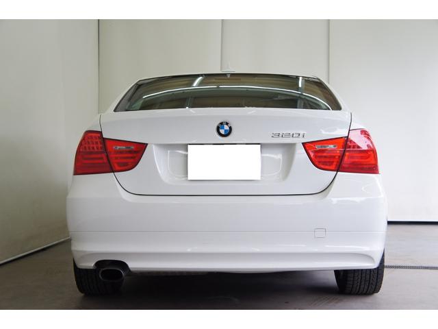 320i(4枚目)