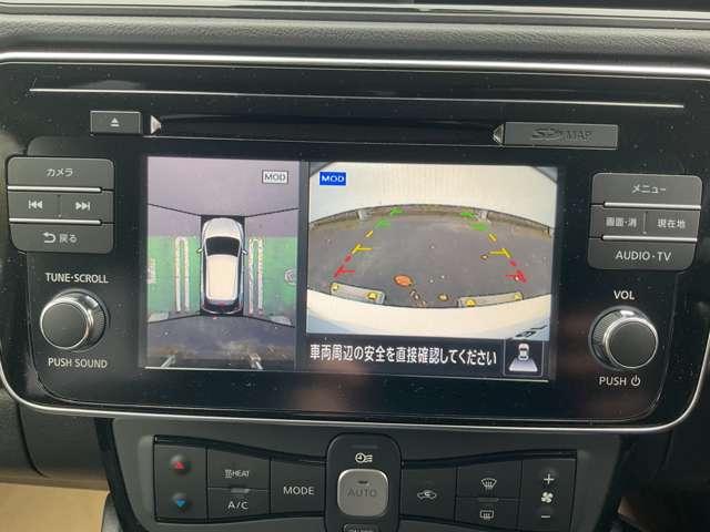 上から丸見えアラウンドビュー！車を真上から見下ろした様な映像を映し出すアラウンドビューモニター。これで車庫入れもラクラク。